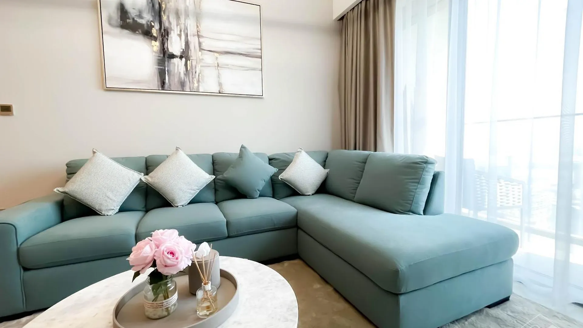 Burj Royale Luxury 1B Balcony & City View Downtown Dubai
