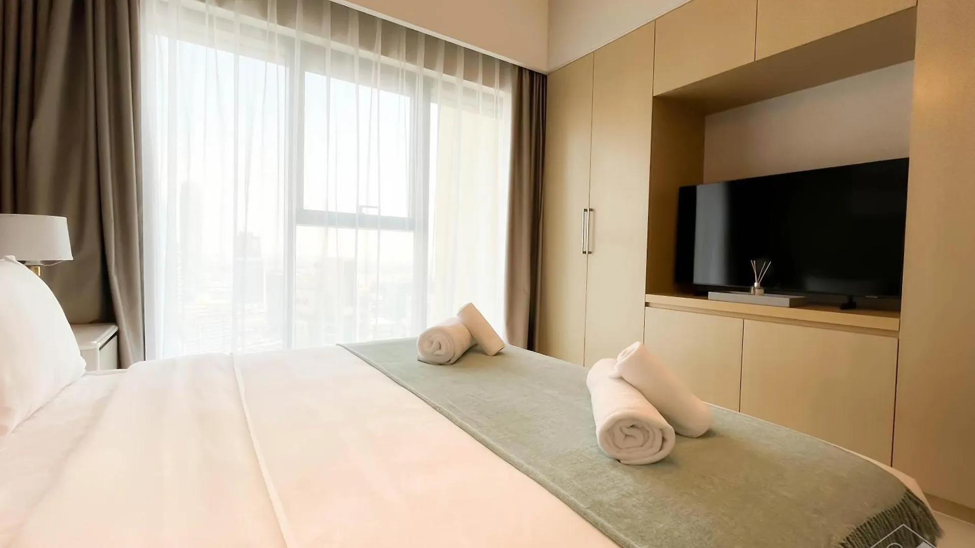 Burj Royale Luxury 1B Balcony & City View Downtown Dubaj Apartmán